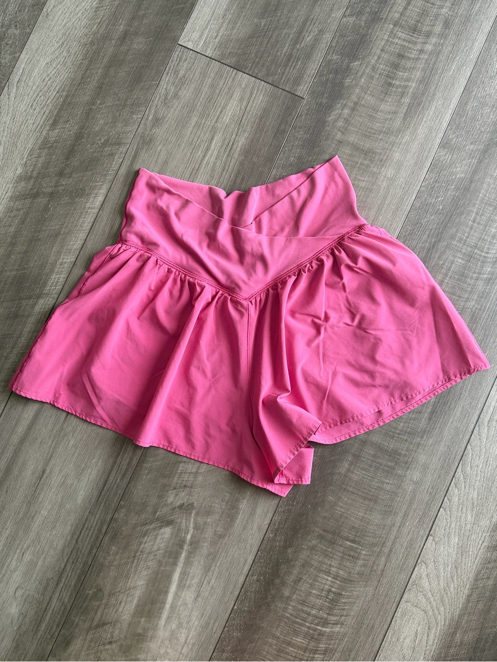 OFFLINE by Aerie Real Me Crossover Flowy Short Women’s Sz M Sunset Pink Active
